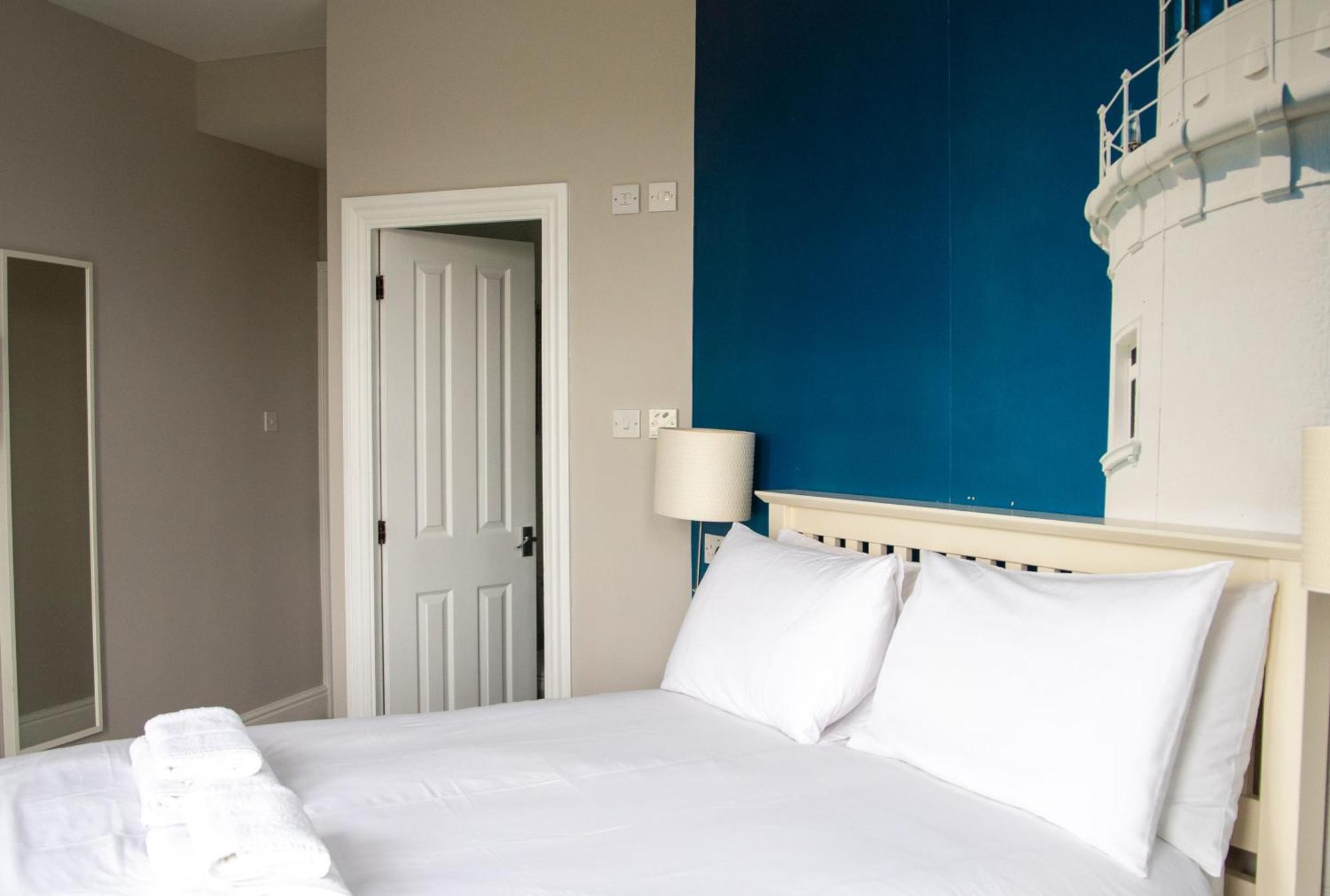 Oceanside Lifestyle Hotel New Quay Habitación foto