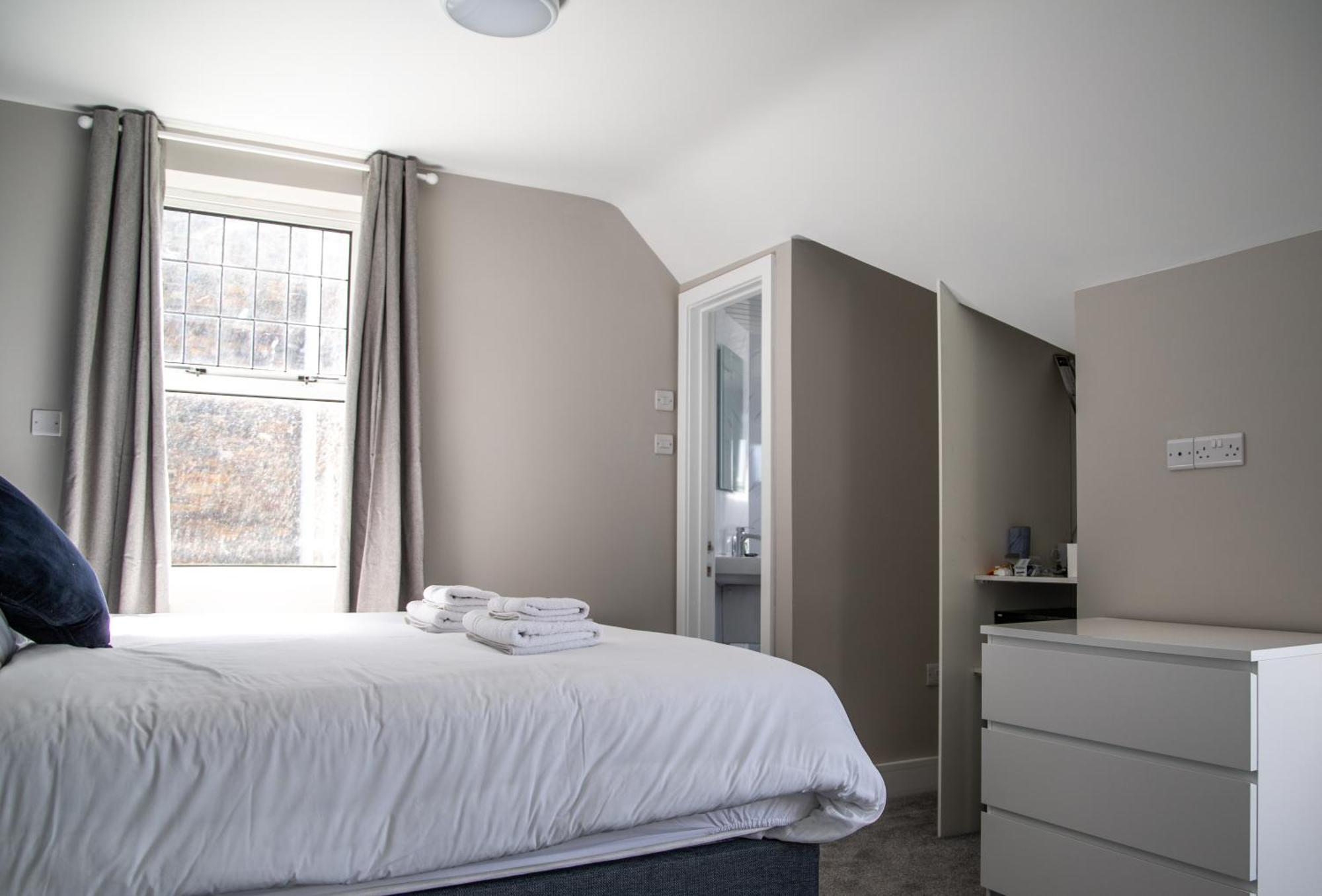 Oceanside Lifestyle Hotel New Quay Habitación foto
